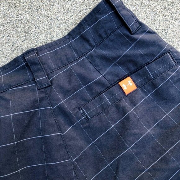 UNDER ARMOUR Moisture Wicking Golfing Shorts Men's Plaid Lightweight Grey​​​​​​​ - Picture 3 of 6